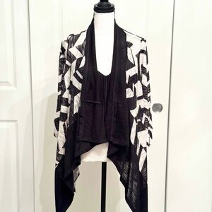 Bar III Black and Cream Chevron Open Front Cardigan, Size XS
